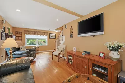 7 Lilac Court, Walpole, MA 02081 - Photo 12