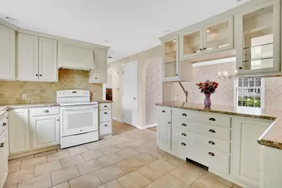 232 Eastwood Dr, Westfield, MA 01085 - Photo 6