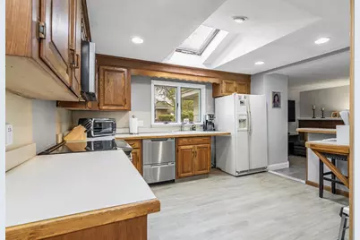 26 Reservoir Dr, Danvers, MA 01923 - Photo 10