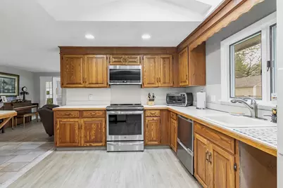 26 Reservoir Dr, Danvers, MA 01923 - Photo 12