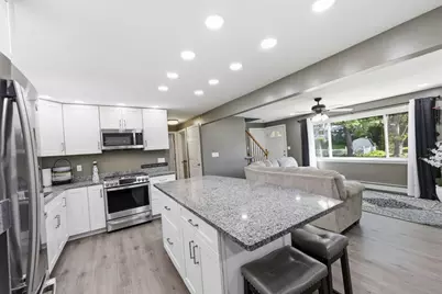 77 Valentine Ter, Agawam, MA 01001 - Photo 16