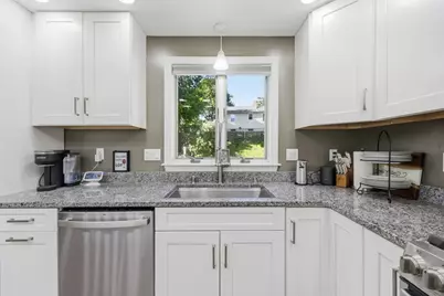 77 Valentine Ter, Agawam, MA 01001 - Photo 18