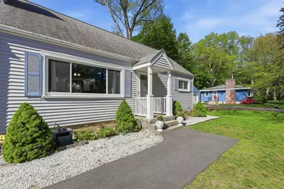 77 Valentine Ter, Agawam, MA 01001 - Photo 6