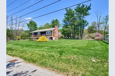 841 Dennison Dr, Southbridge, MA 01550 - Photo 2