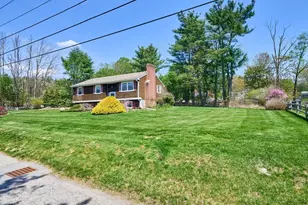 841 Dennison Dr, Southbridge, MA 01550 - Photo 2