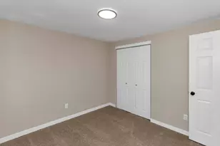 22 Warebrook Vlg, Ware, MA 01082 - Photo 16