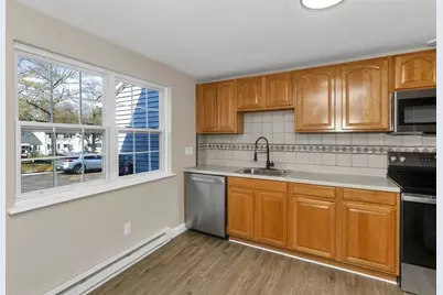 22 Warebrook Vlg #22, Ware, MA 01082 - Photo 4