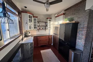 38 Pinckney St, Somerville, MA 02145 - Photo 4