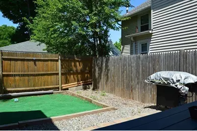 17 Chestnut Street, Marlborough, MA 01752 - Photo 6