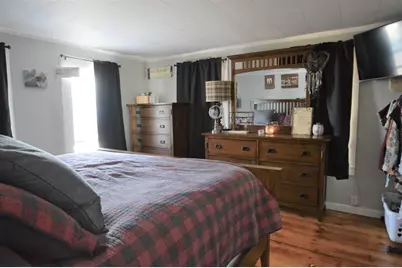 17 Chestnut Street, Marlborough, MA 01752 - Photo 16