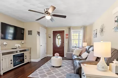 146 Main St #1D, Clinton, MA 01510 - Photo 8