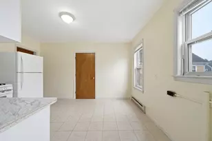217-219 Brown St, Waltham, MA 02453 - Photo 16