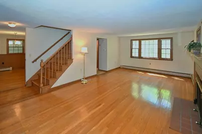 4 Applecrest Rd, Andover, MA 01810 - Photo 2