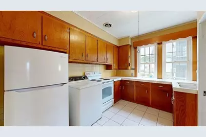 14 Hadwen Rd, Worcester, MA 01602 - Photo 2