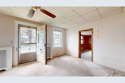 14 Hadwen Rd, Worcester, MA 01602 - Photo 10
