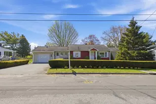 9 Brae Rd, Fairhaven, MA 02719 - Photo 2