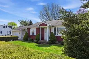 9 Brae Rd, Fairhaven, MA 02719 - Photo 1