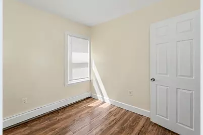 18 Pleasant St, Lowell, MA 01852 - Photo 28