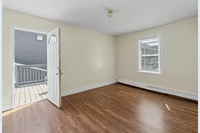 18 Pleasant St, Lowell, MA 01852 - Photo 34