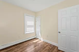 18 Pleasant St, Lowell, MA 01852 - Photo 26