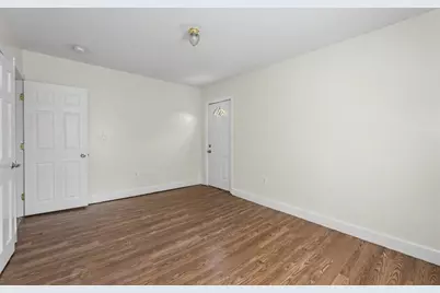 18 Pleasant St, Lowell, MA 01852 - Photo 32