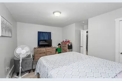 18 Pleasant St, Lowell, MA 01852 - Photo 14