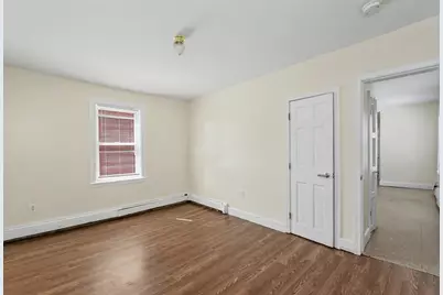 18 Pleasant St, Lowell, MA 01852 - Photo 30