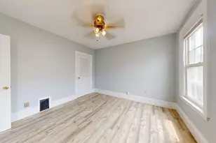 28 Fifield St, Boston, MA 02122 - Photo 12
