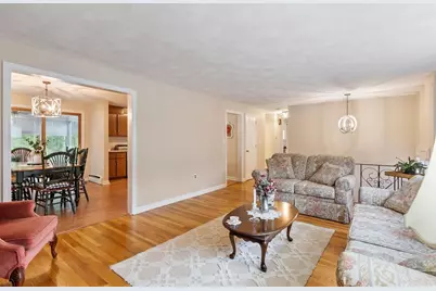 134 River Rd, Lowell, MA 01852 - Photo 4