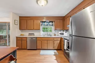 134 River Rd, Lowell, MA 01852 - Photo 14