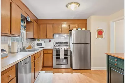 134 River Rd, Lowell, MA 01852 - Photo 10