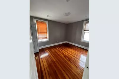 41 Tremont St #2, Fall River, MA 02720 - Photo 4