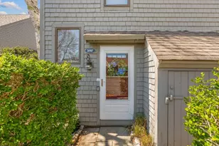39 Mashie Cir, Mashpee, MA 02649 - Photo 4