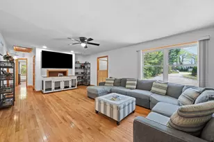 1 Woodmere Rd, Dudley, MA 01571 - Photo 10