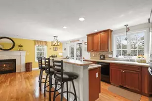 16 Hall St, Plymouth, MA 02360 - Photo 10