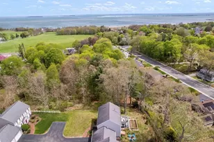 16 Hall St, Plymouth, MA 02360 - Photo 2