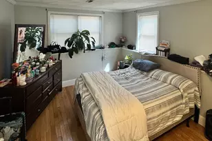 214 Florence St, Boston, MA 02131 - Photo 6