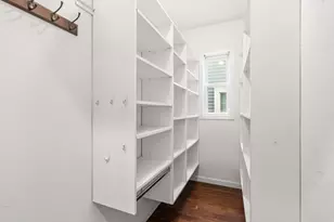 21 Dix St, Boston, MA 02122 - Photo 18