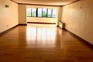 8 Whittier Pl, Boston, MA 02114 - Photo 2