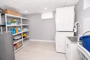 44 Schley St, Chicopee, MA 01020 - Photo 24