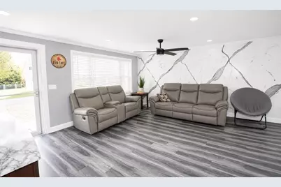 44 Schley St, Chicopee, MA 01020 - Photo 2