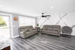 44 Schley St, Chicopee, MA 01020 - Photo 2