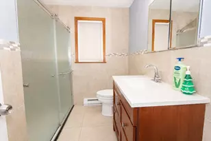 44 Schley St, Chicopee, MA 01020 - Photo 10