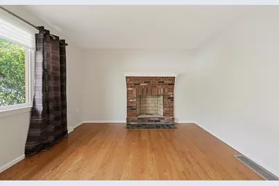 1 West Belcher #B, Foxboro, MA 02035 - Photo 8