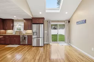 73 Pawtucket Dr, Lowell, MA 01854 - Photo 2