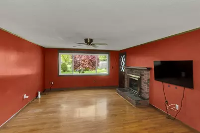45 Woodcliff Dr, Westfield, MA 01085 - Photo 10