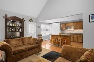 37 Dupuis Ave, Worcester, MA 01604 - Photo 4