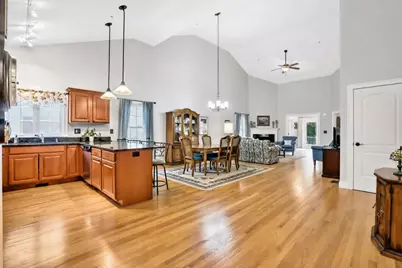 43 Gibson Way #43, West Springfield, MA 01089 - Photo 8