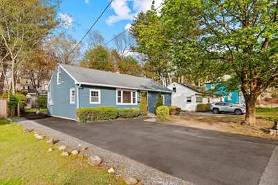 423 Bedford St, Lexington, MA 02420 - Photo 2