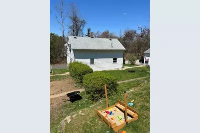 69 Ross Ave, Ware, MA 01082 - Photo 6